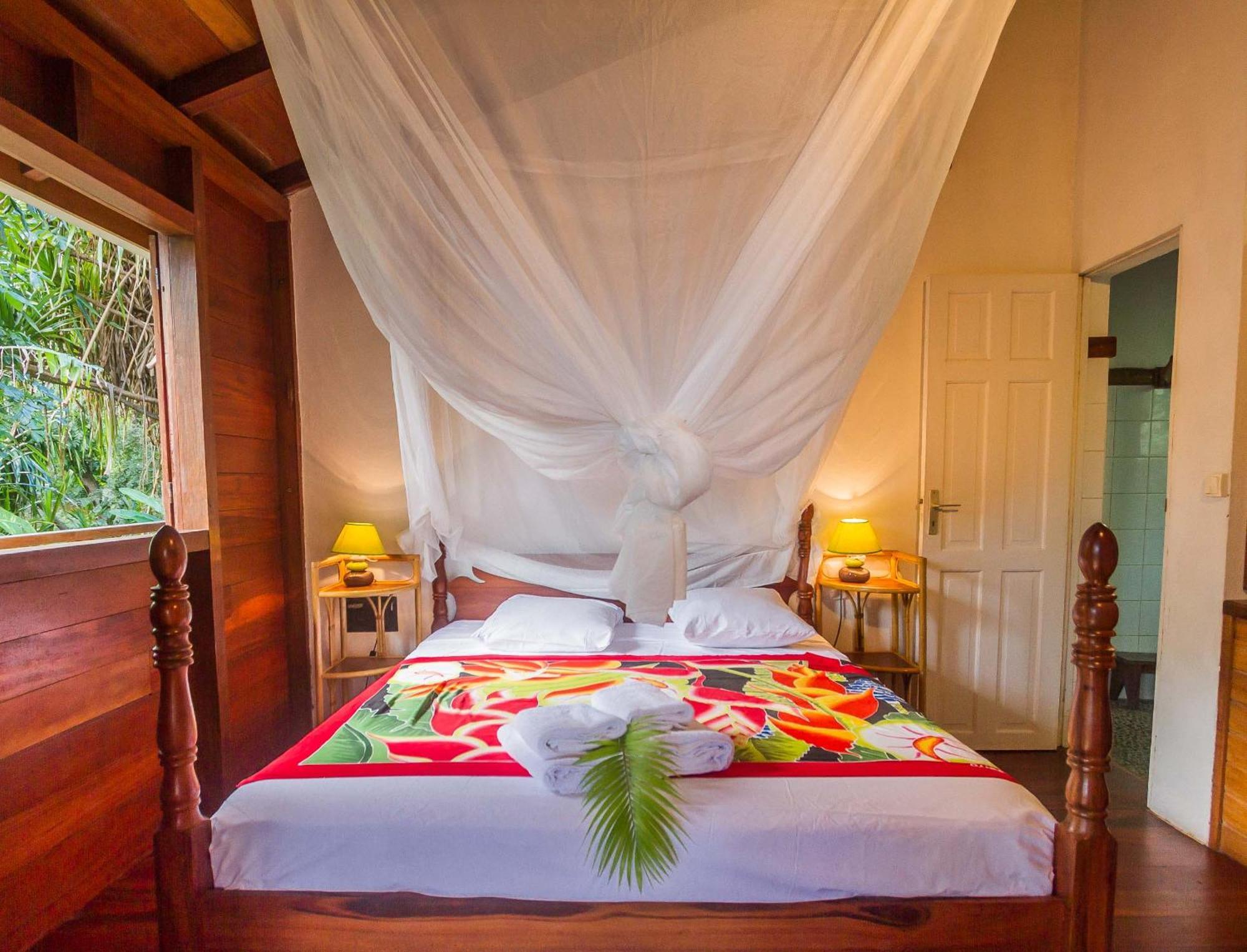 דסהייס Ecolodges Karet מראה חיצוני תמונה