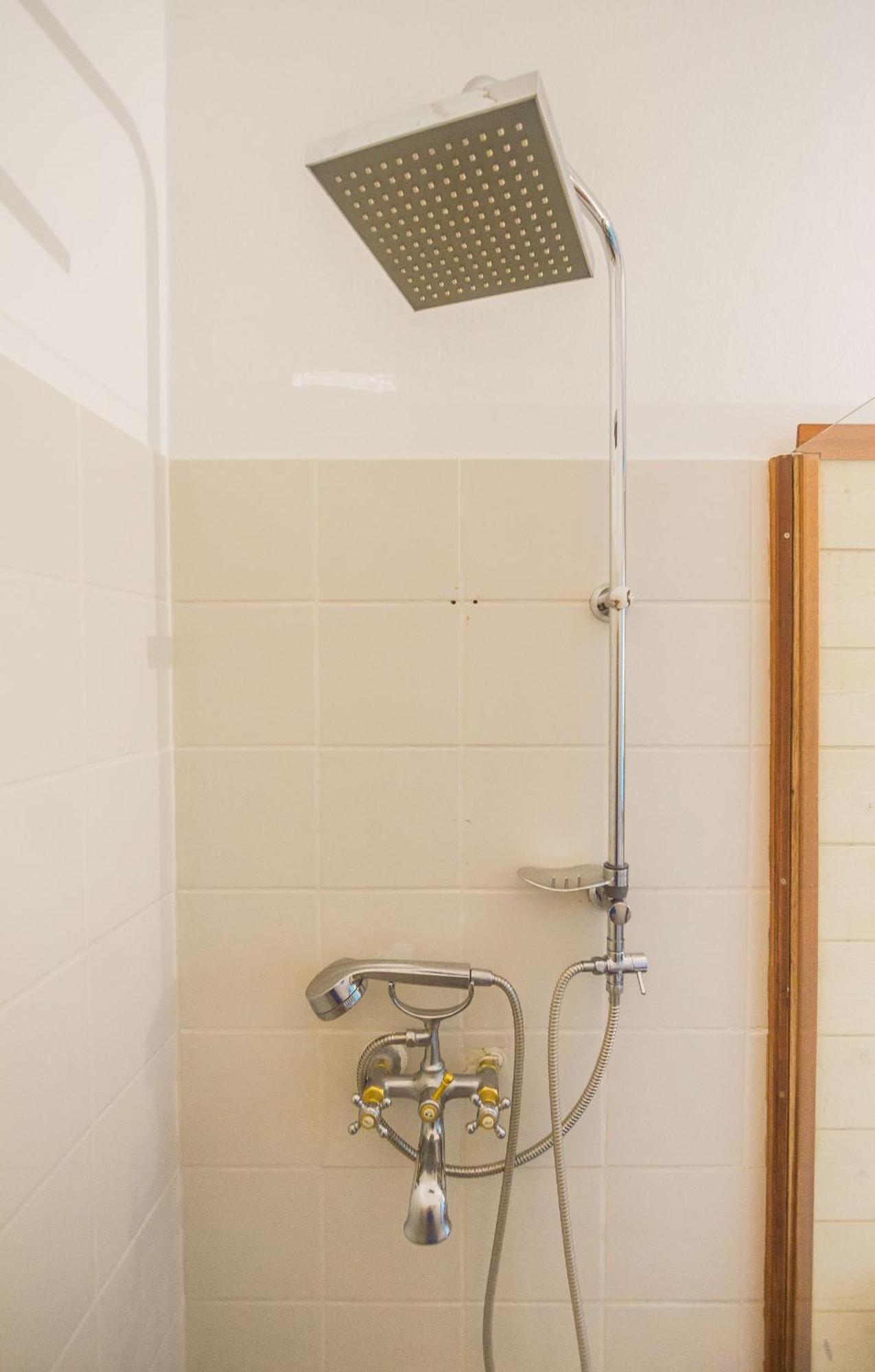 דסהייס Ecolodges Karet מראה חיצוני תמונה