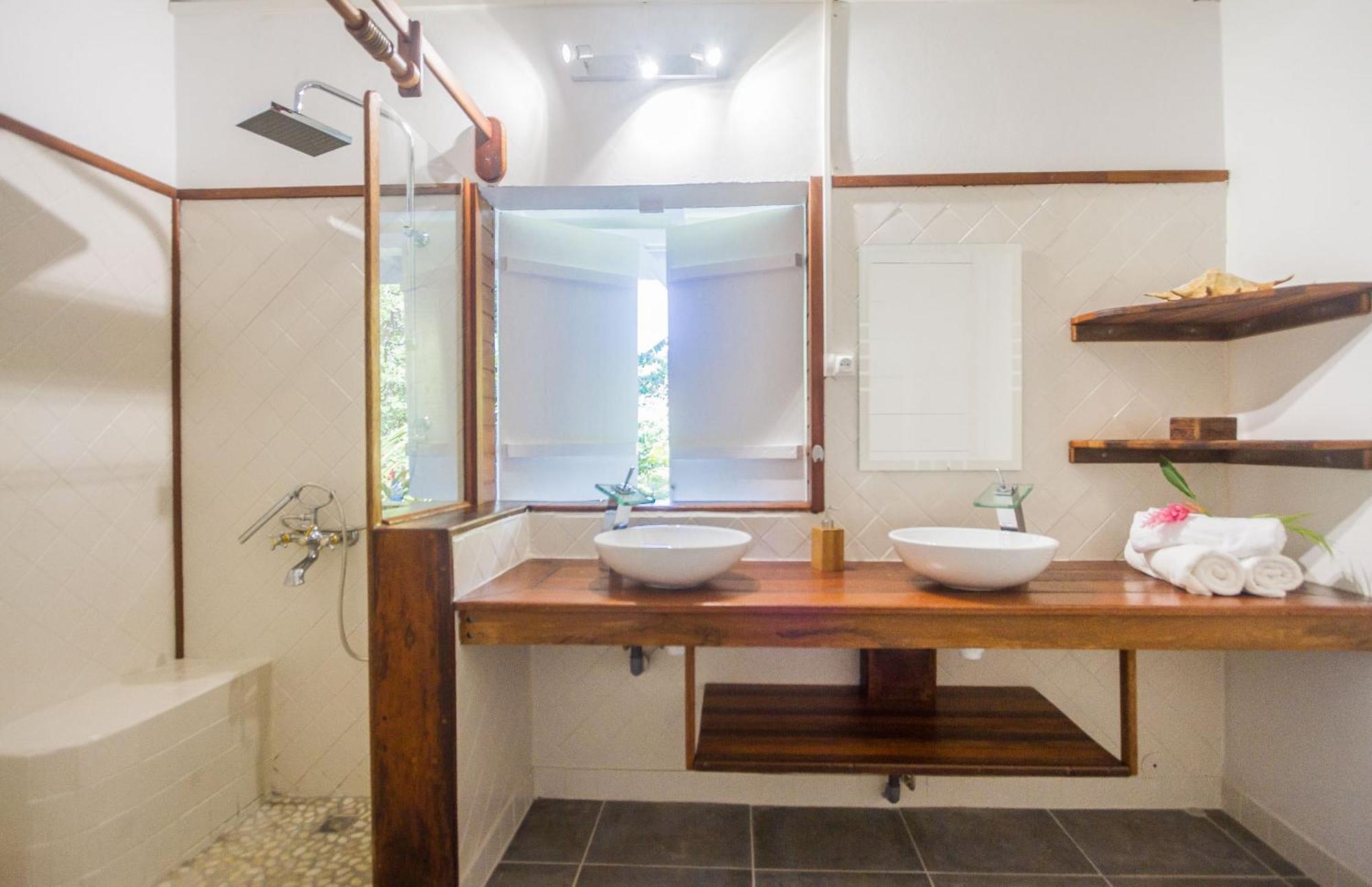 דסהייס Ecolodges Karet מראה חיצוני תמונה