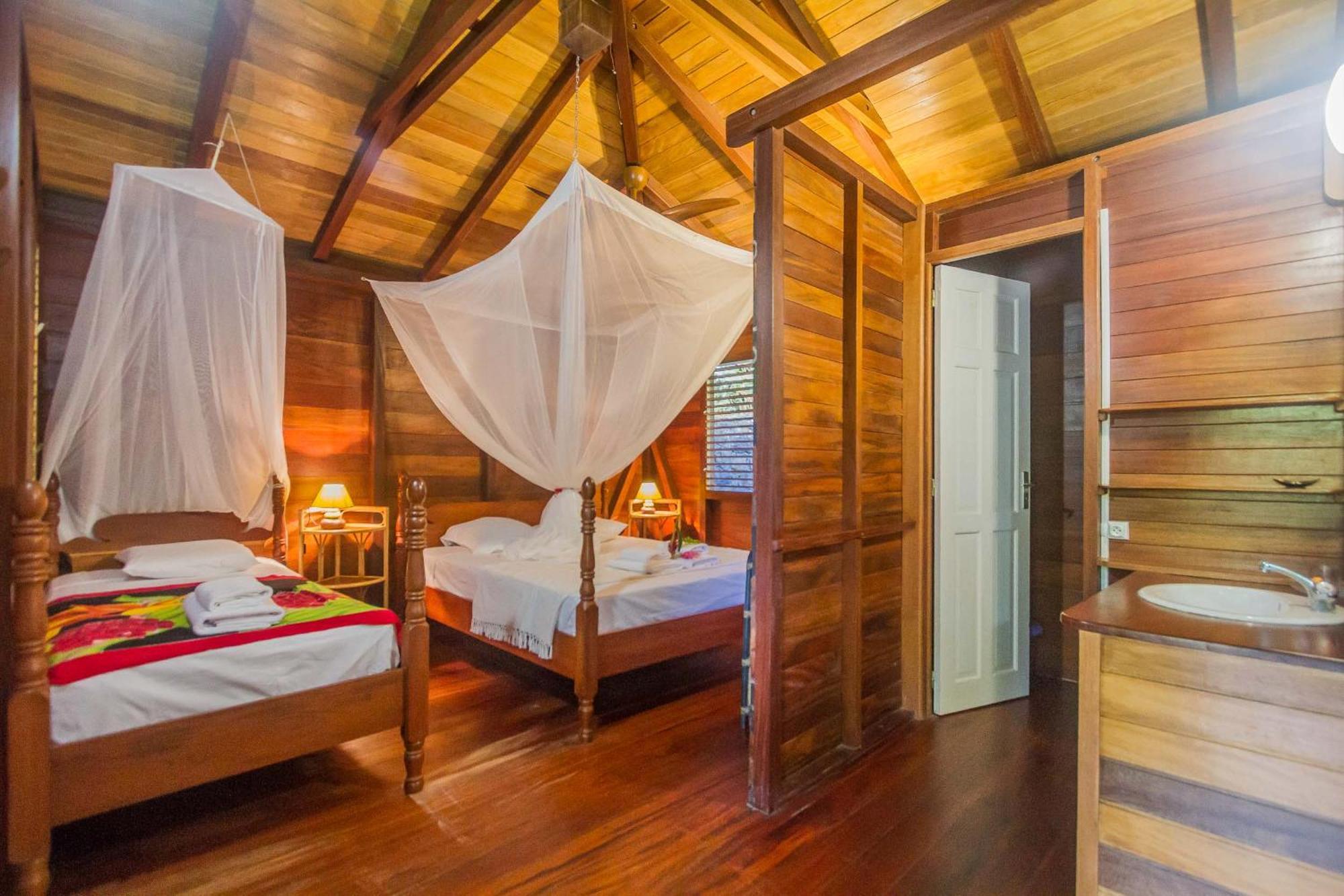 דסהייס Ecolodges Karet מראה חיצוני תמונה